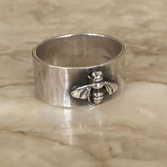 Kira Ferrer 925 Sterling Silver Bee Wide Band Ring - Picture 2 of 8